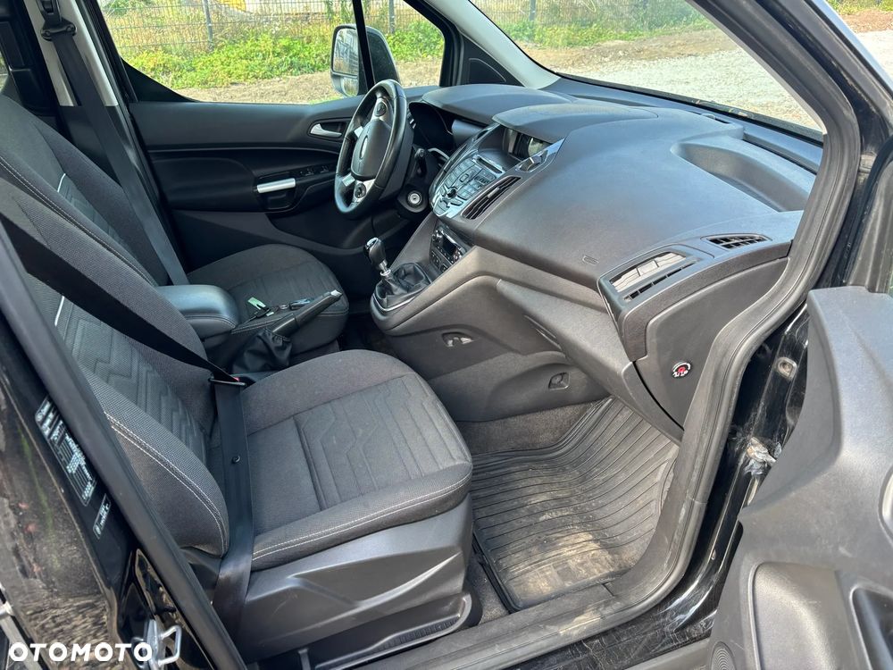 Ford Tourneo Connect - 24