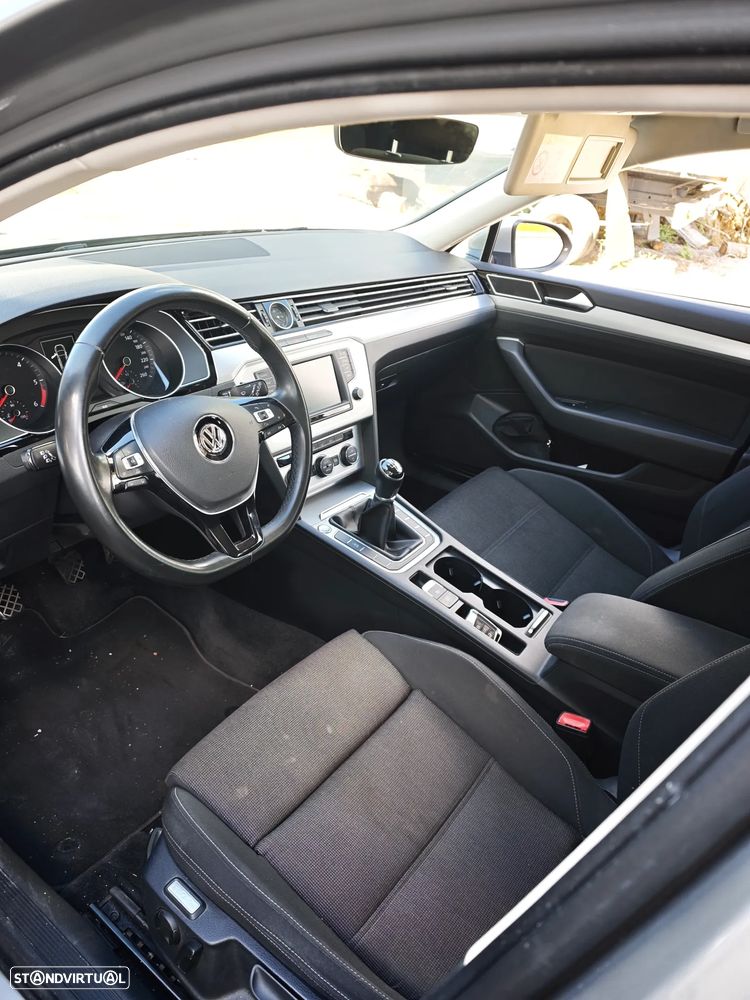 VW Passat Variant 1.6 TDI BlueMotion - 7