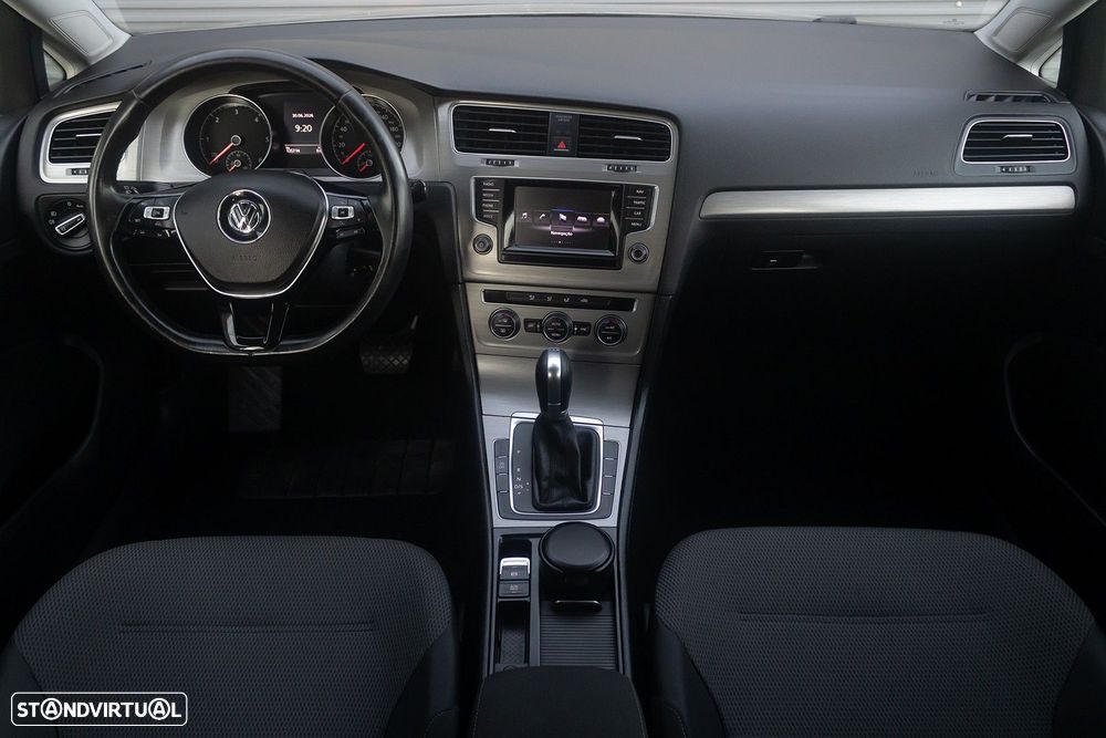 VW Golf 1.6 TDi Confortline DSG - 9