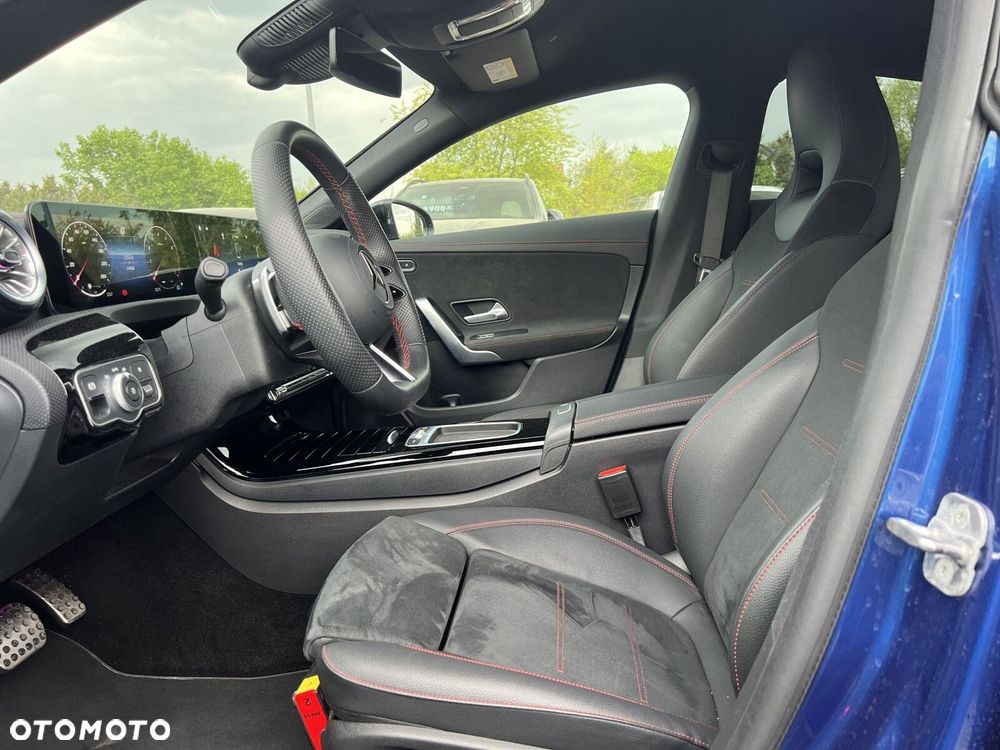 Mercedes-Benz CLA - 14