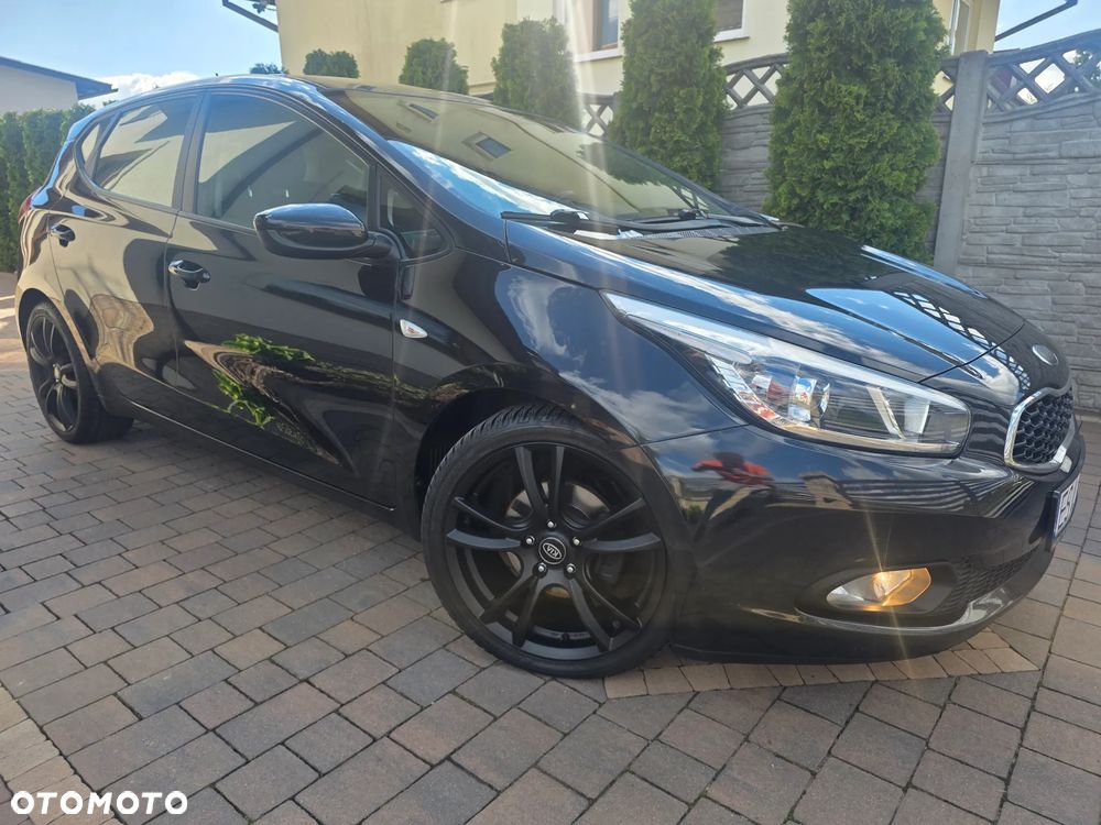 Kia Ceed - 15