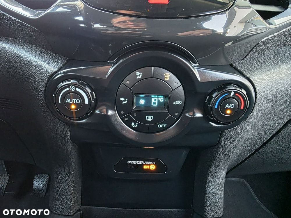 Ford EcoSport 1.0 EcoBoost TITANIUM - 16