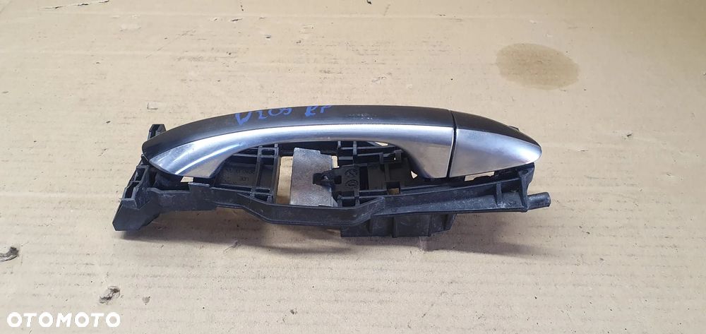 Klamka prawy przód przednia przednia prawa Mercedes W209 - 2
