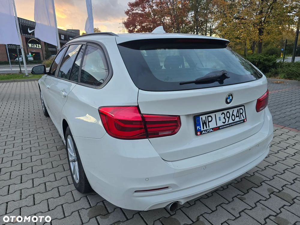 BMW Seria 3 - 24