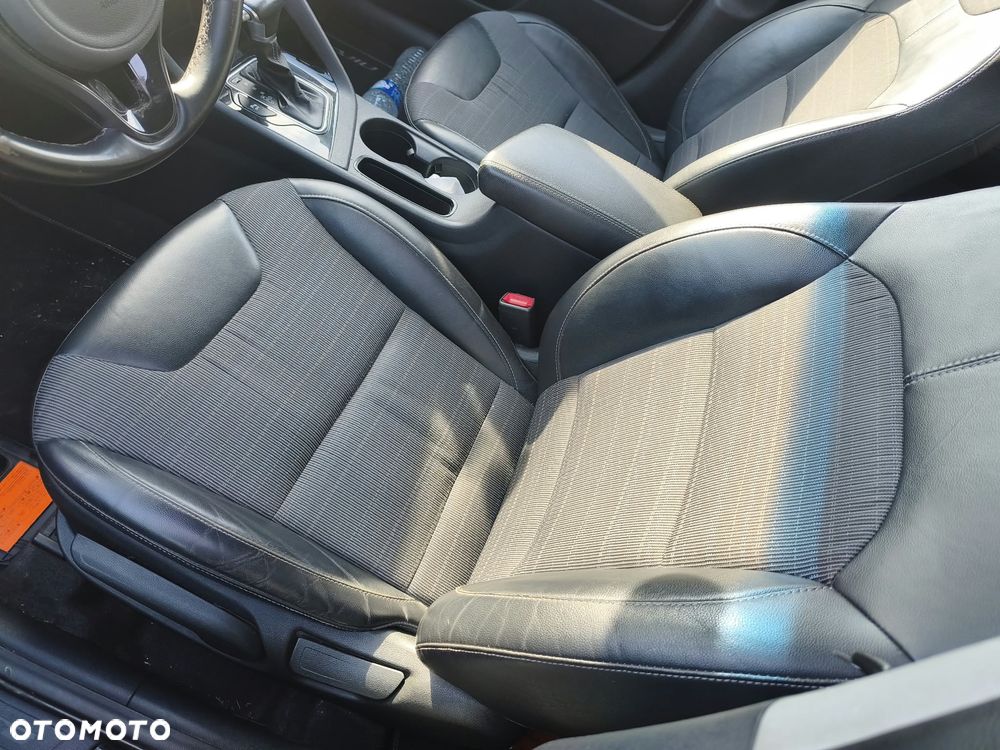 Kia Niro - 35