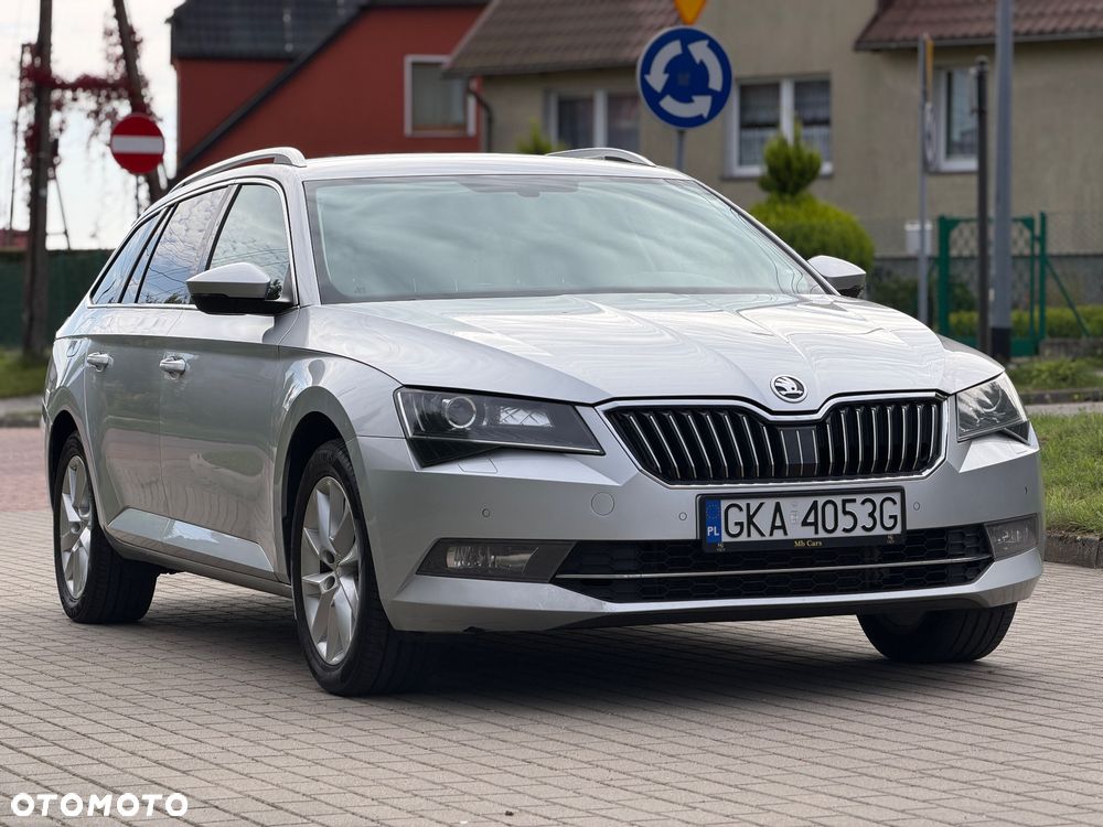 Skoda Superb 2.0 TDI 4x4 Style DSG - 3