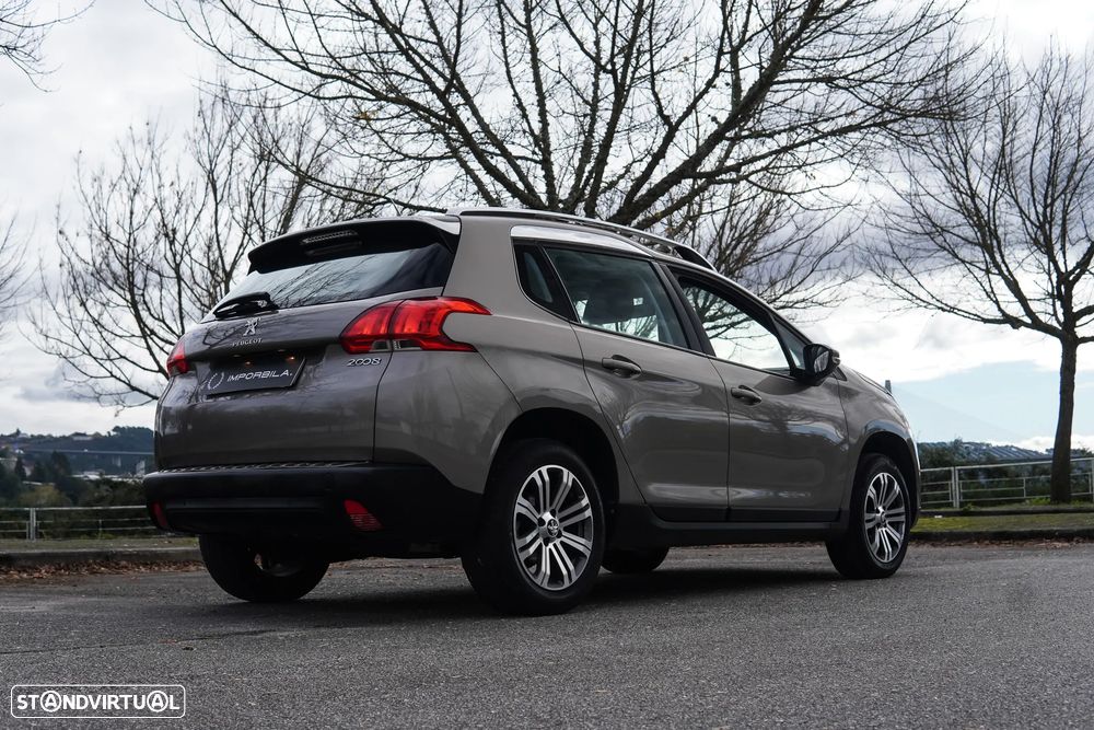 Peugeot 2008 1.2 PureTech Style - 13