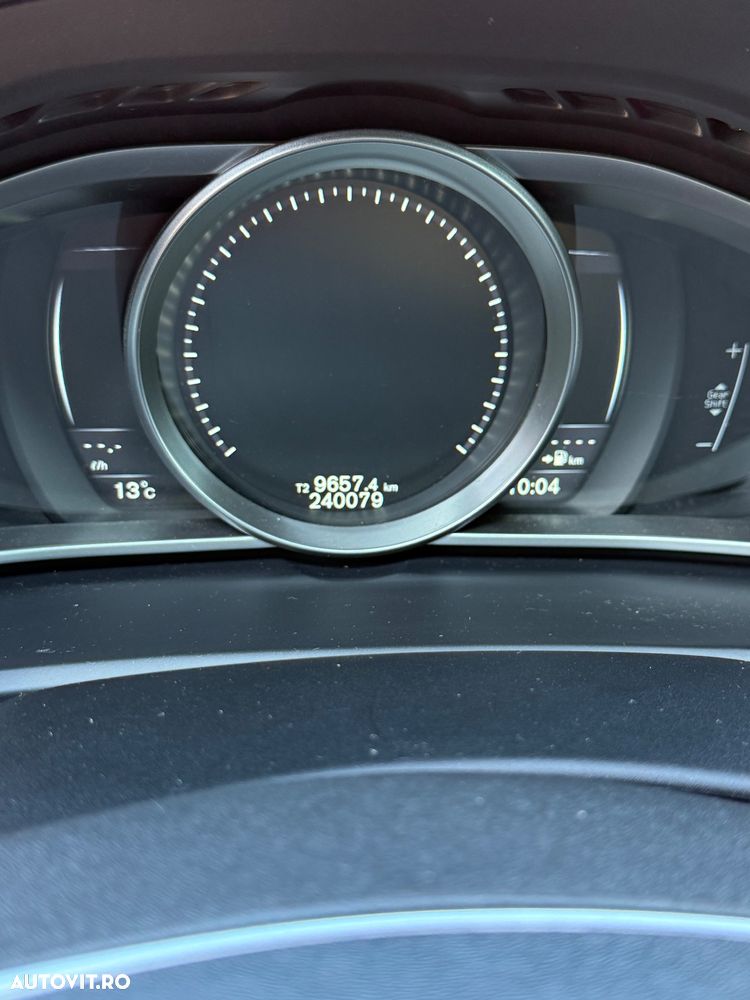 Volvo V40 D4 VEA Ocean Race - 13