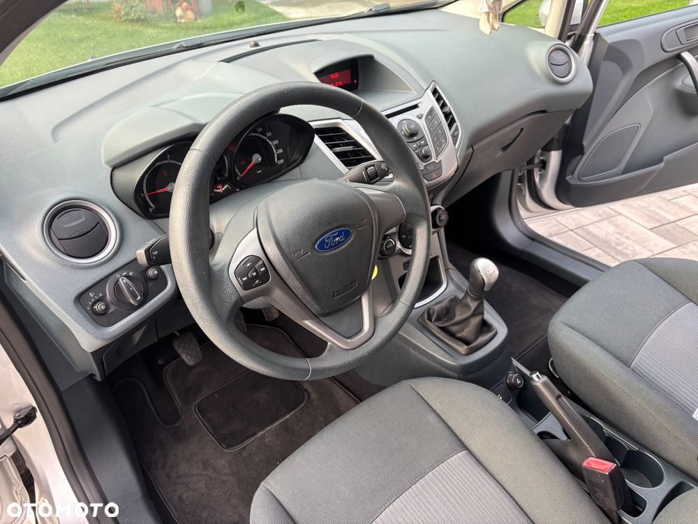 Ford Fiesta 1.25 Champions Edition - 13