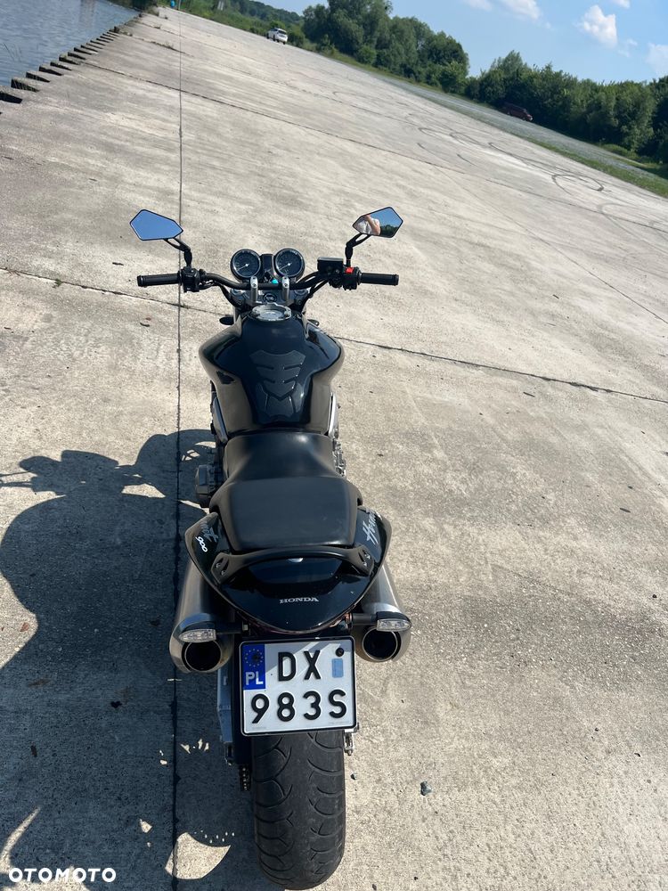 Honda Hornet - 4