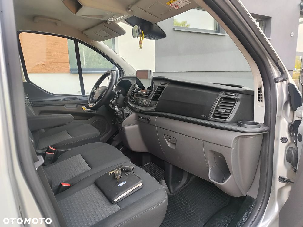 Ford Transit Custom 310 L2H1 Limited - 16