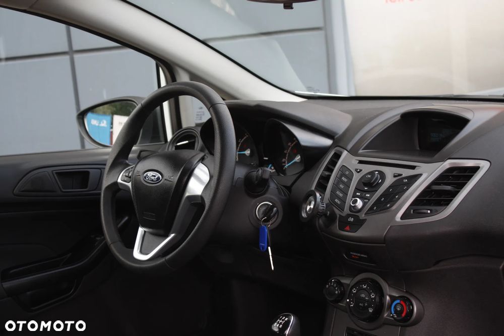 Ford Fiesta 1.25 Trend Edition - 30