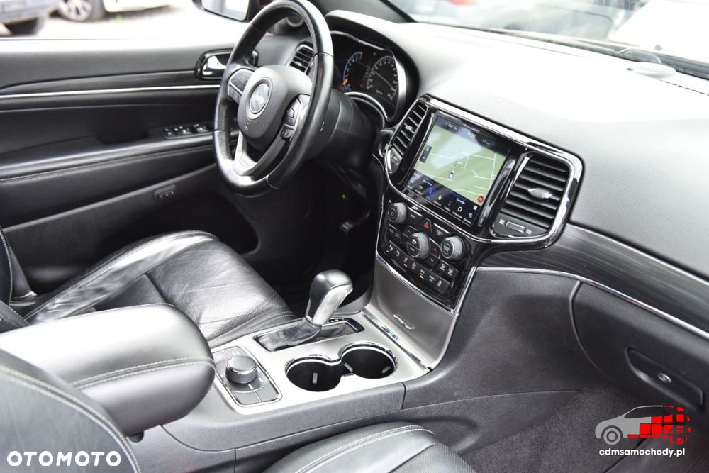 Jeep Grand Cherokee - 27