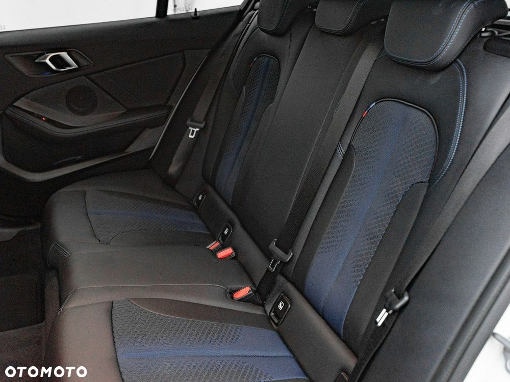 BMW Seria 1 118i M Sport - 26