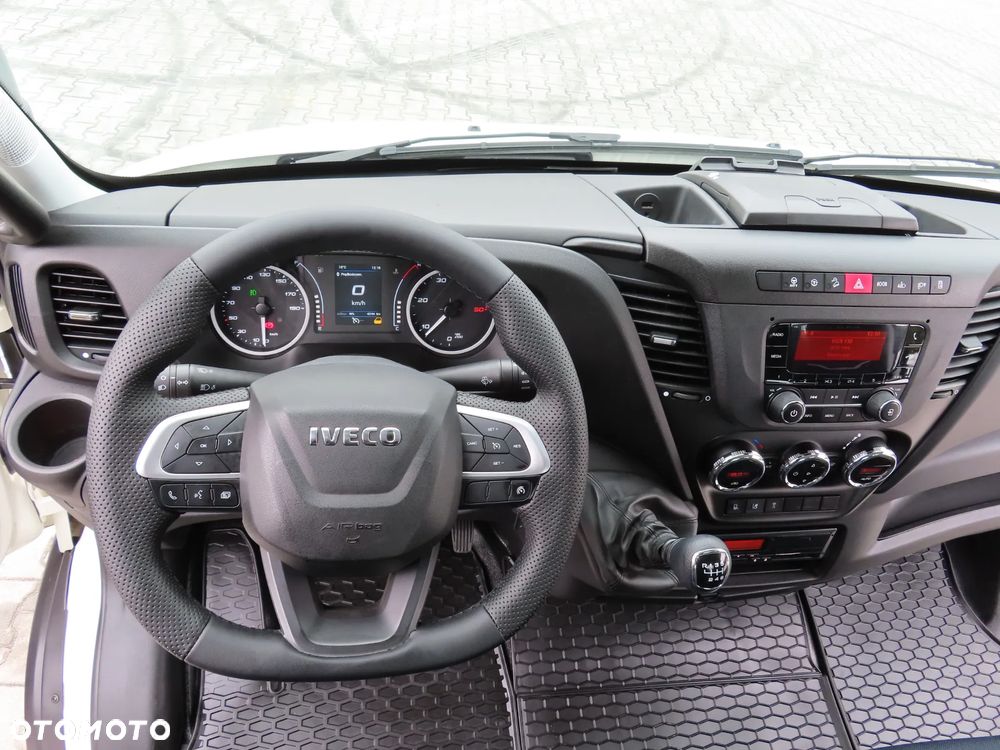 Iveco DAILY 70C16 Wywrotka Siatkowa Kiper Wywrot x 3 Strony 4.20 CM Długi 8 E.Palet Renomowanej Firmy ROMCAR Rozstaw Osi 4100 mm HAK 3500 Kg 40 Tys Km Przeb. Stan Auta JAK NOWY - 39