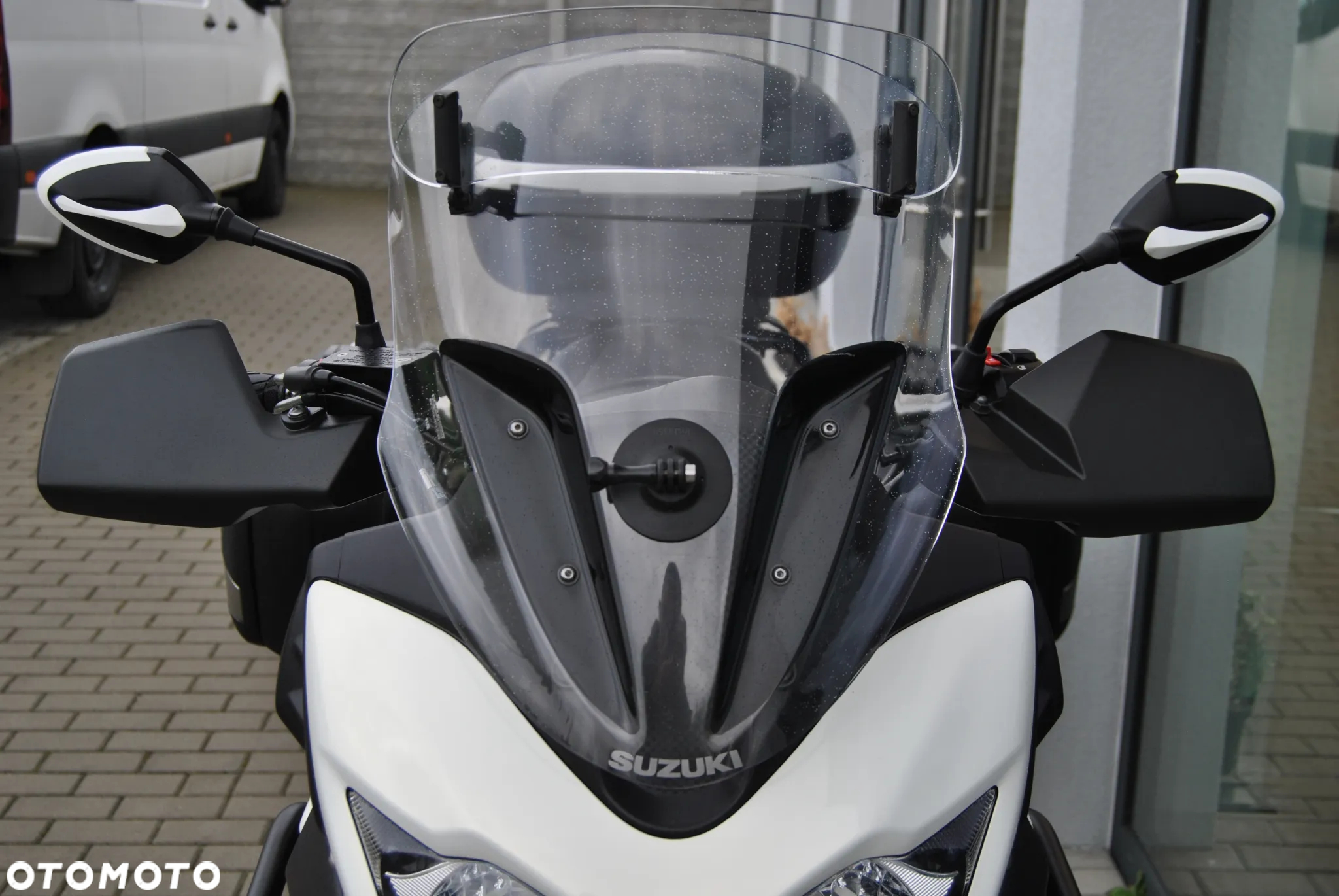Suzuki DL - 19
