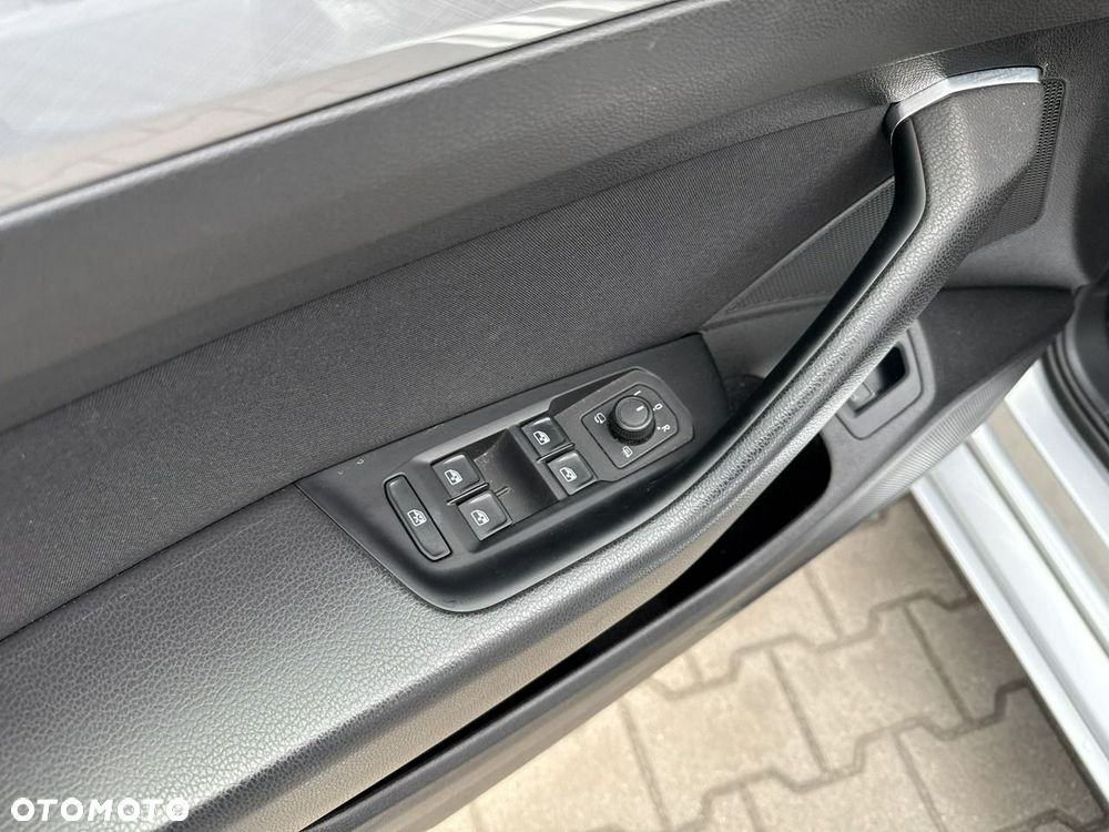 Volkswagen Passat 1.5 TSI EVO Business DSG - 12
