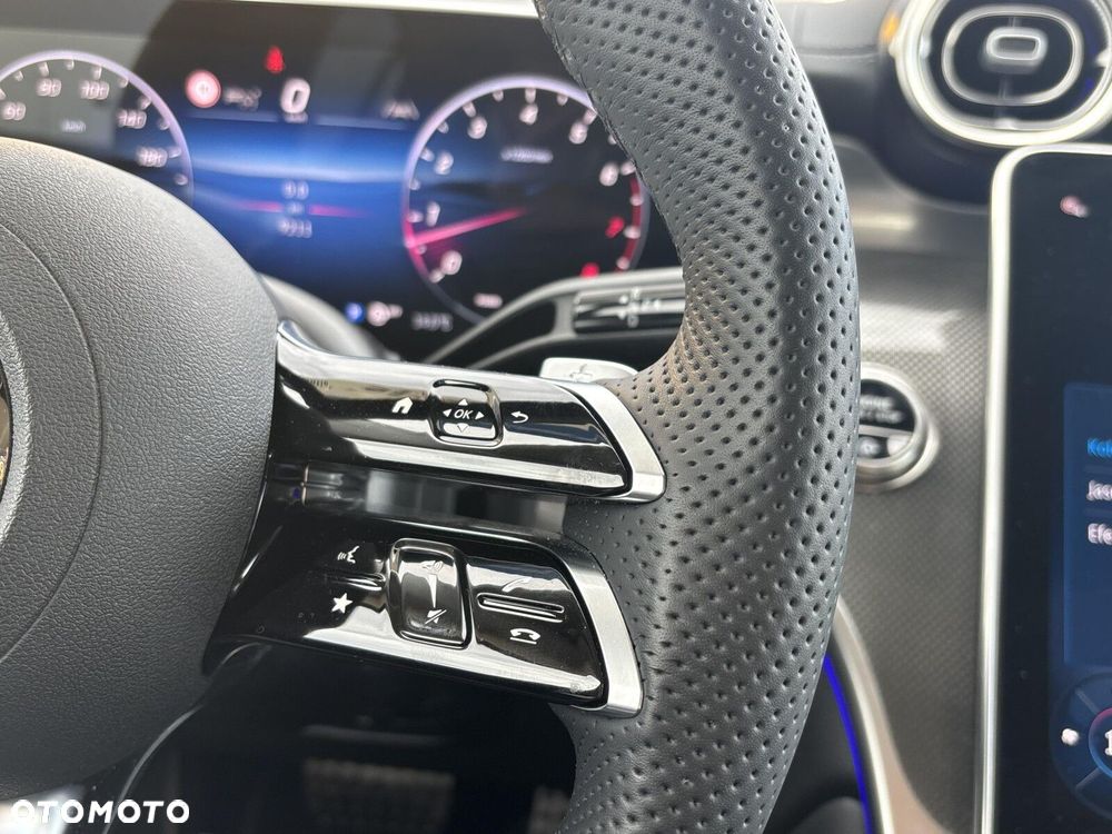 Mercedes-Benz GLC - 26