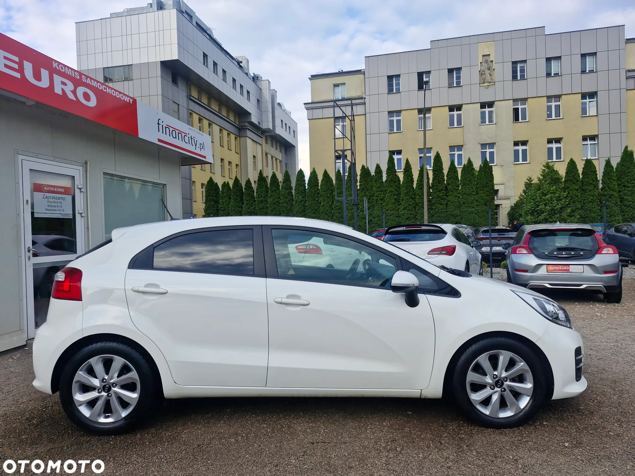 Kia Rio 1.2 Fifa World Cup Edition - 6