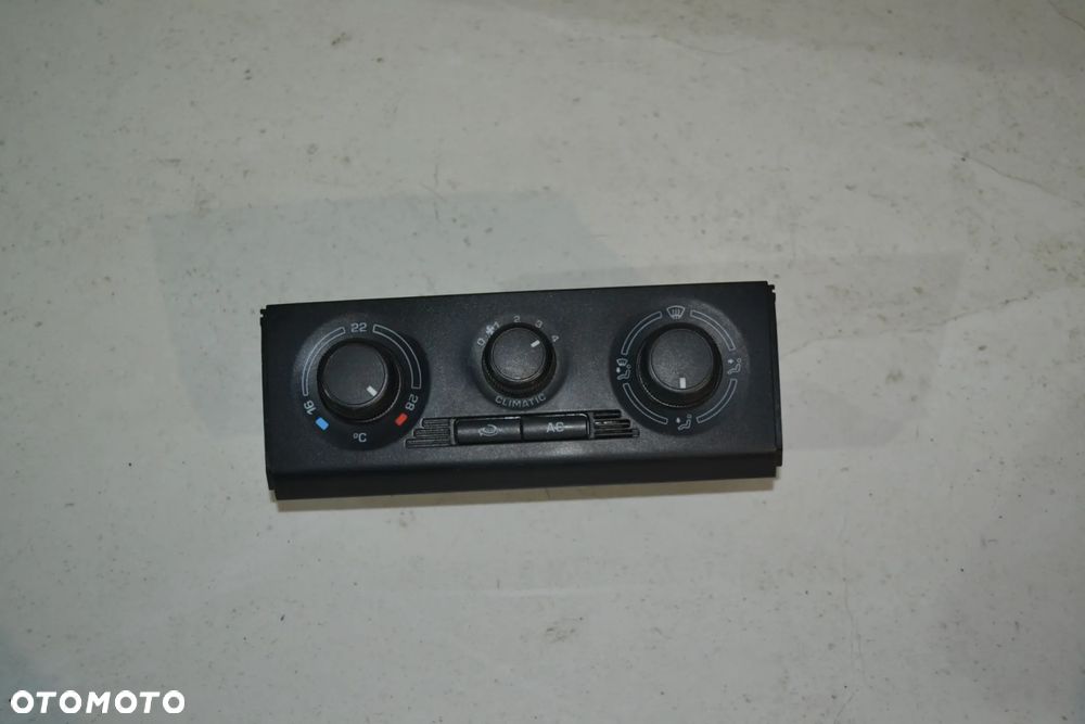 SKODA FABIA II ROOMSTER PANEL STEROWANIA NAWIEWU OGRZEWANIA  KLIMATYZACJI 5J0820045 - 1