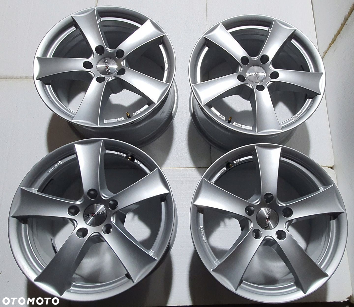 BMW MINI DEZENT 17" 5x120x72,6 ET43 NF4 - 2