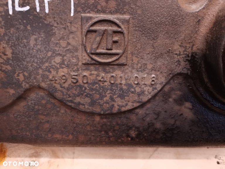 Skrzynia kątowa ZF 4950401018 New Holland LM 735 - 3