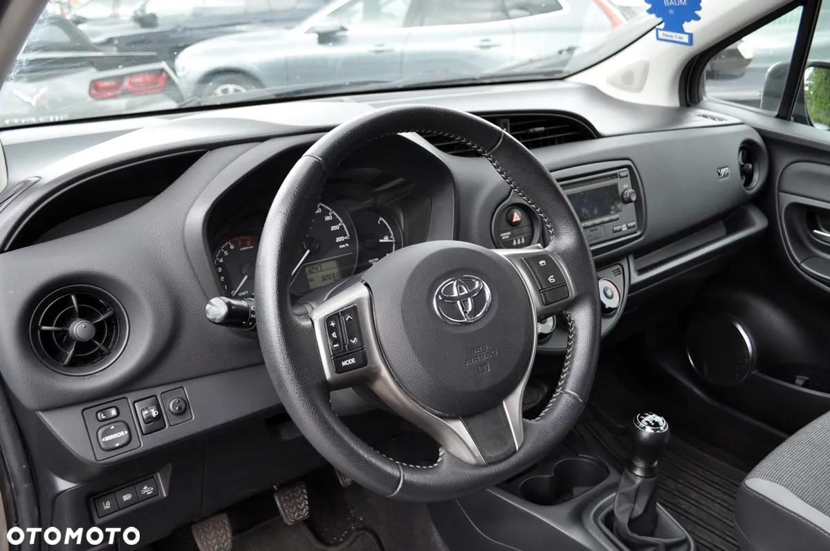 Toyota Yaris - 13