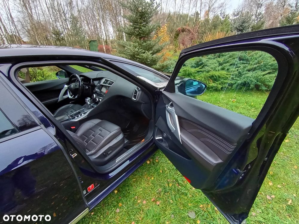 DS Automobiles DS 5 - 17