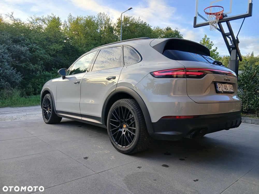 Porsche Cayenne - 3