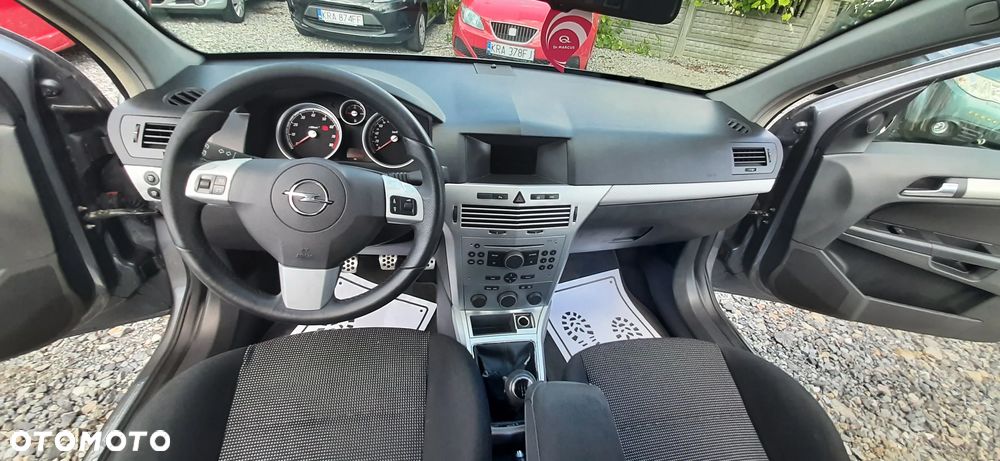 Opel Astra - 36