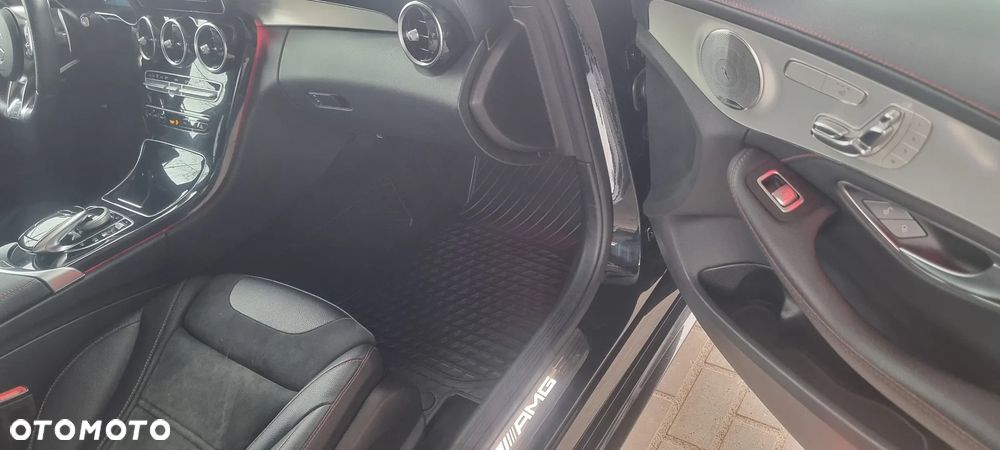 Mercedes-Benz Klasa C AMG 43 4Matic AMG TCT 9G - 34