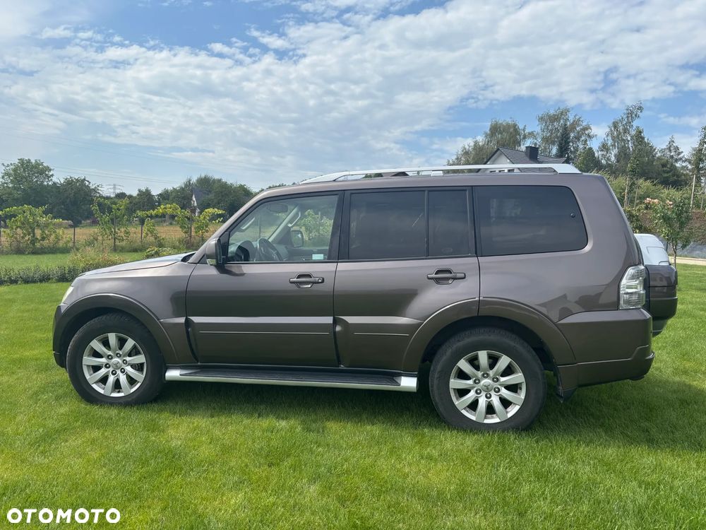Mitsubishi Pajero 3.2 DID Elegance - 1