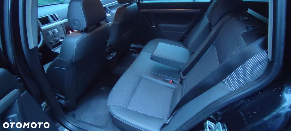 Opel Vectra 1.9 CDTI - 11