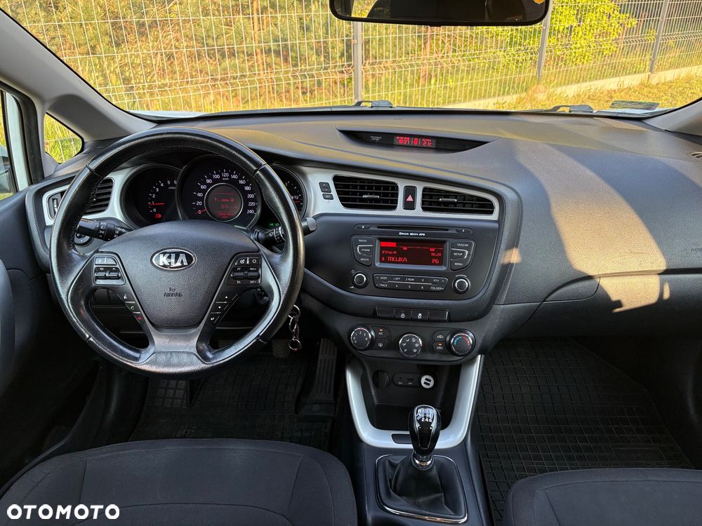 Kia Ceed 1.6 CRDi S - 6