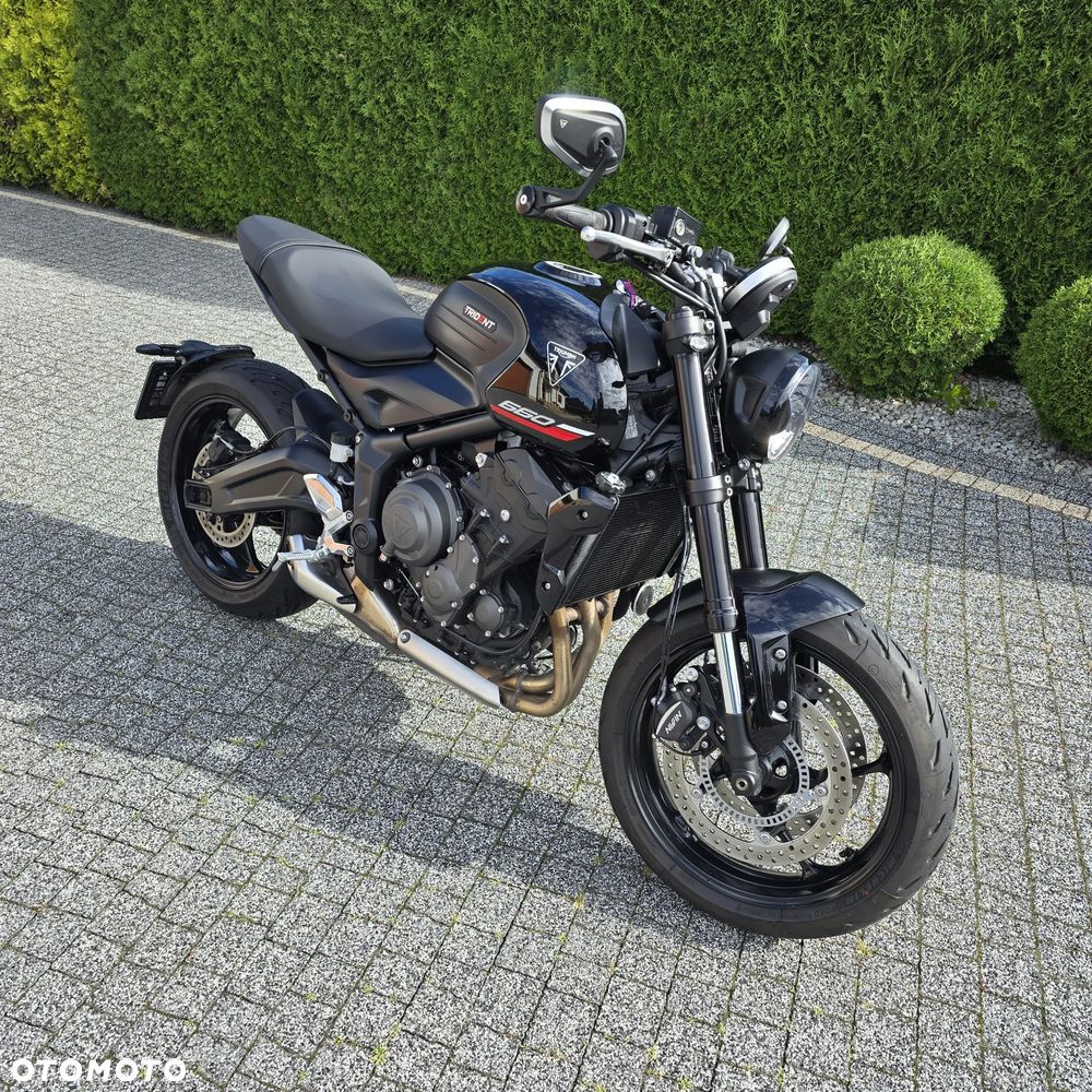 Triumph Trident