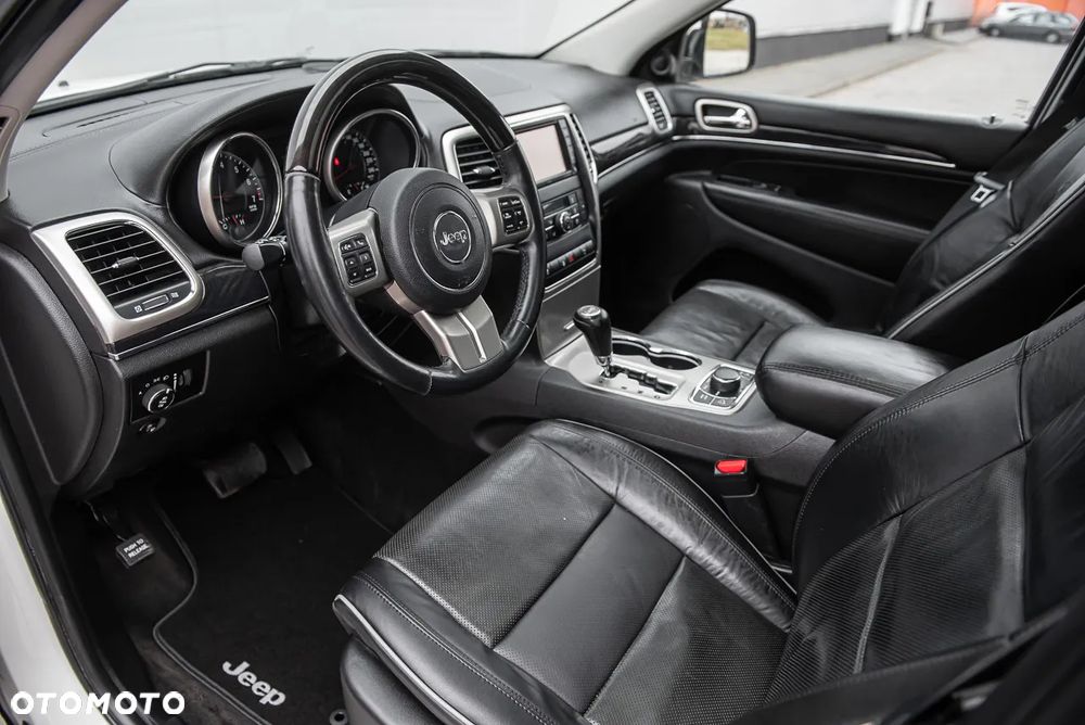 Jeep Grand Cherokee - 15