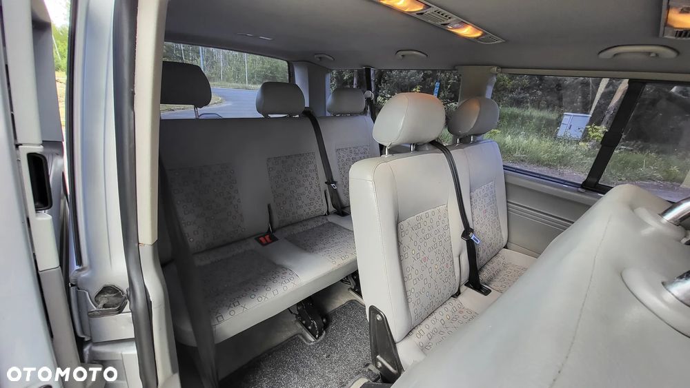 Volkswagen Transporter Multivan - 11