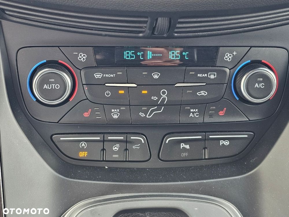 Ford Kuga - 28