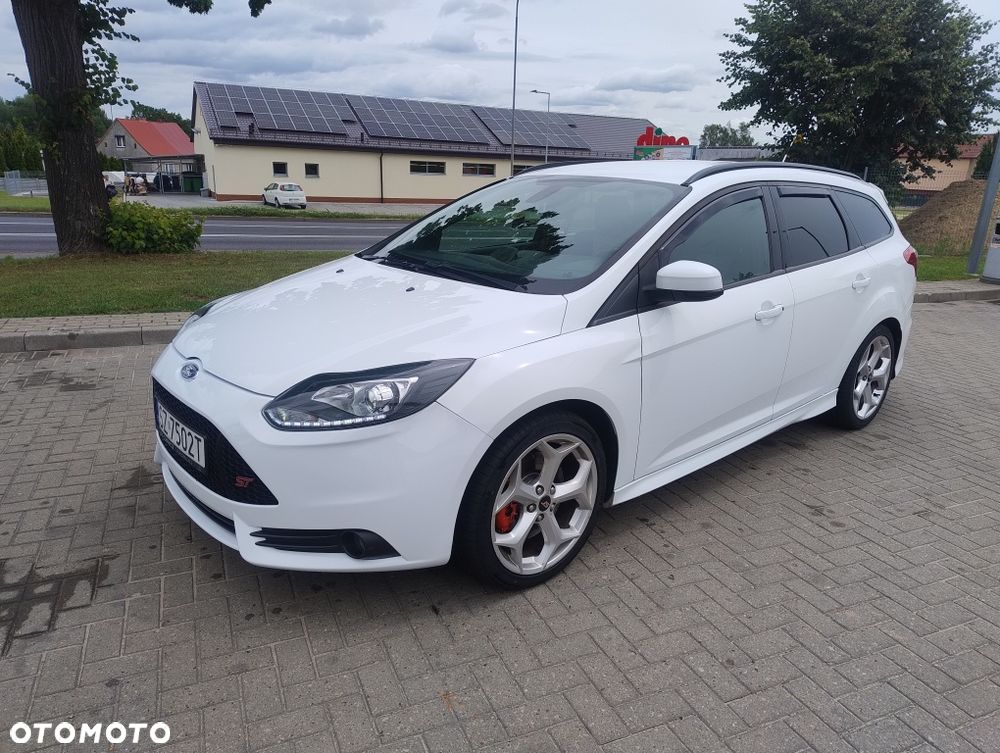 Ford Focus - 1