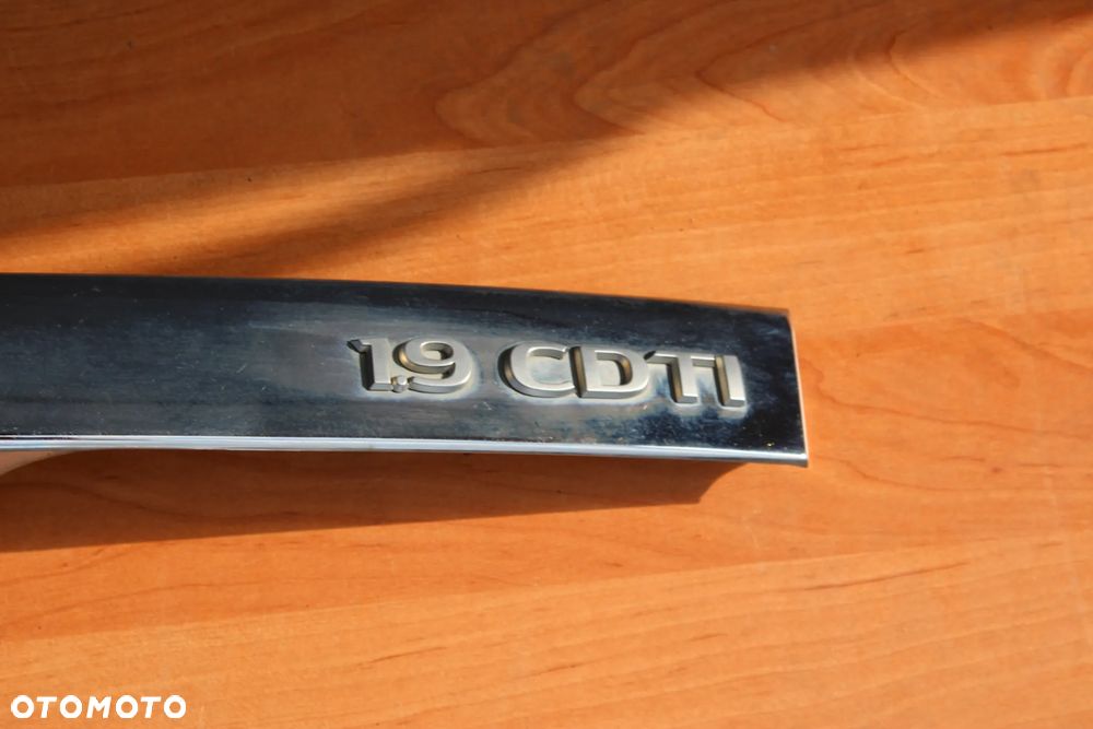 LISTWA BLENDA CHROM KLAPY TYŁ OPEL ASTRA H KOMBI WSZYSTKIE UCHWYTY - 2