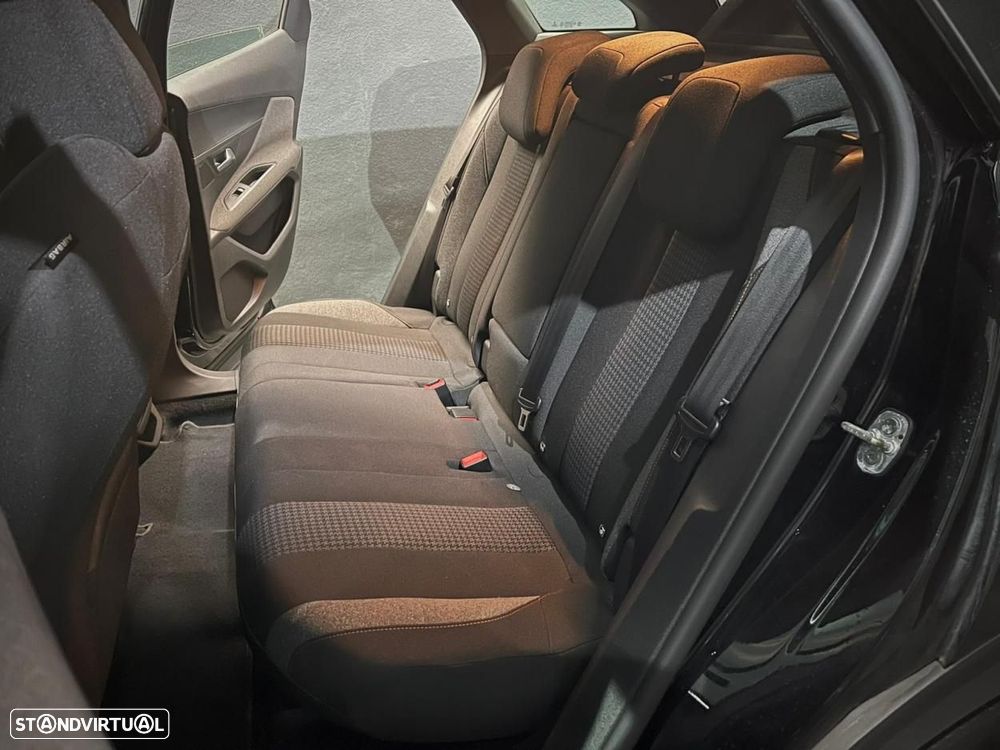 Peugeot 3008 BlueHDi 130 Stop & Start EAT8 Active Pack - 10