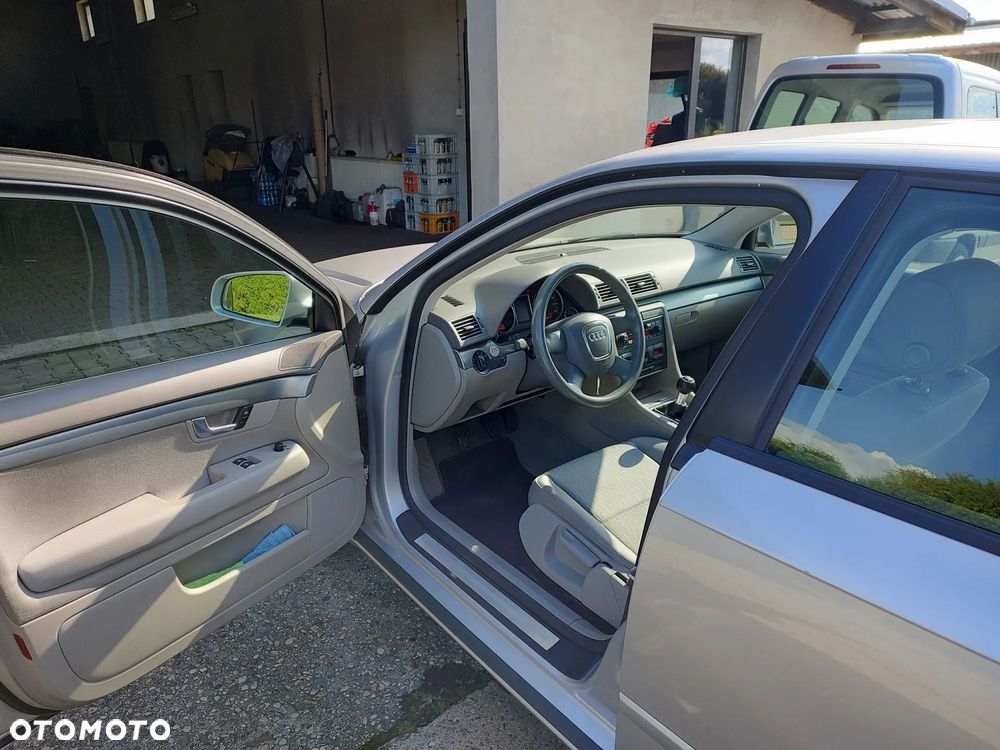 Audi A4 Limousine 2 - 19