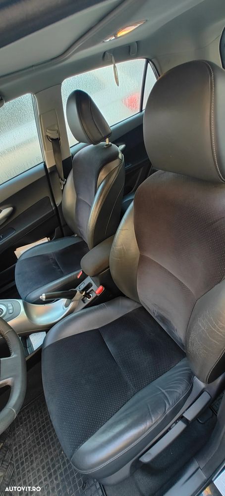 Toyota Auris - 8
