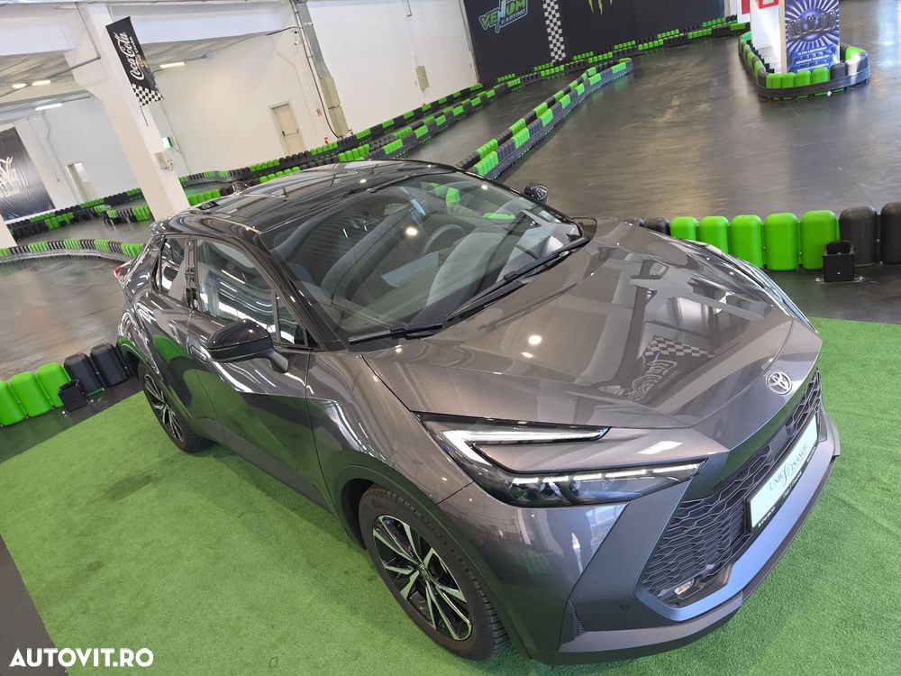 Toyota C-HR 1.8 Hybrid Team Deutschland - 9