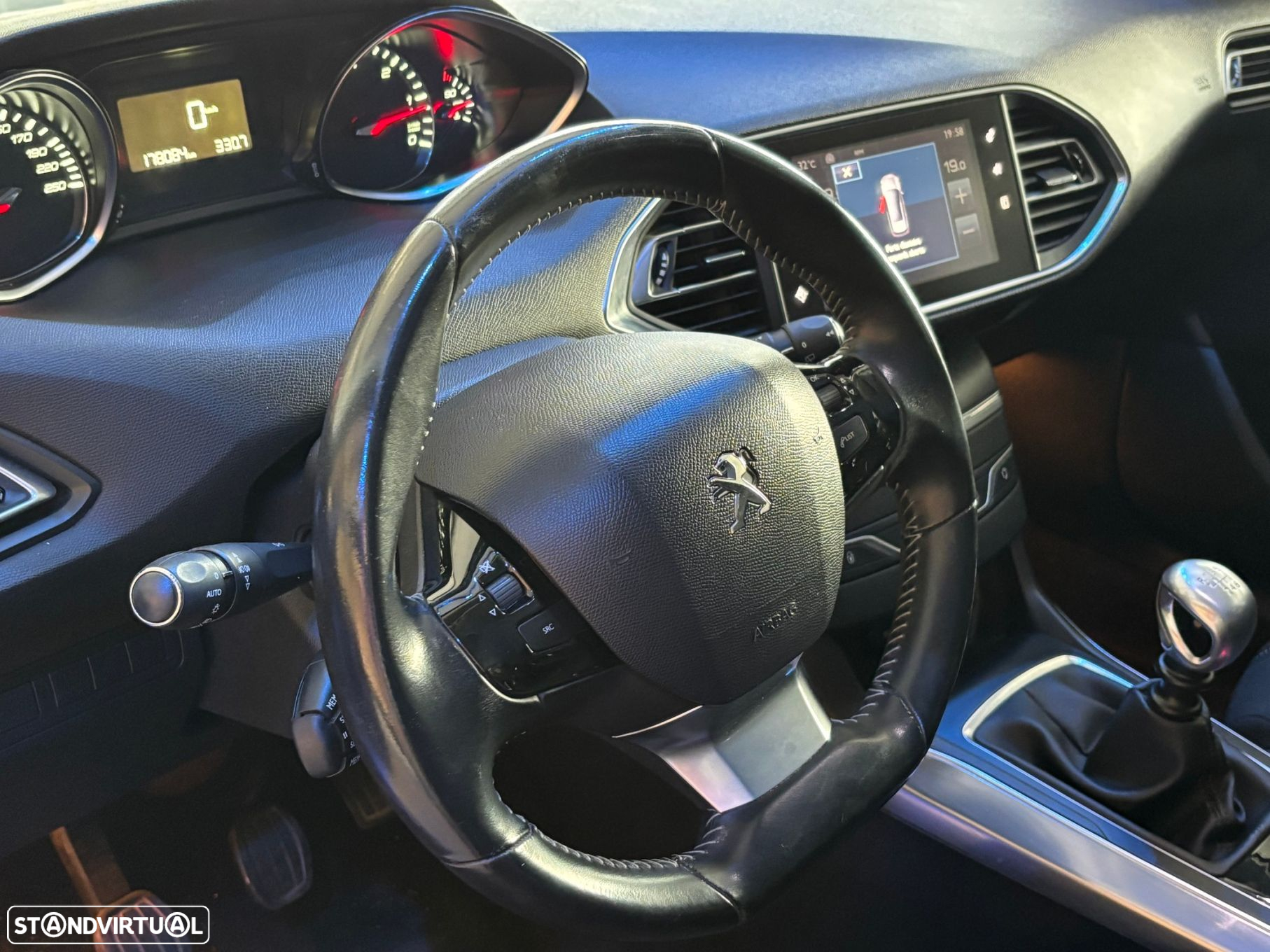 Peugeot 308 SW 1.6 BlueHDi Allure J17 - 15