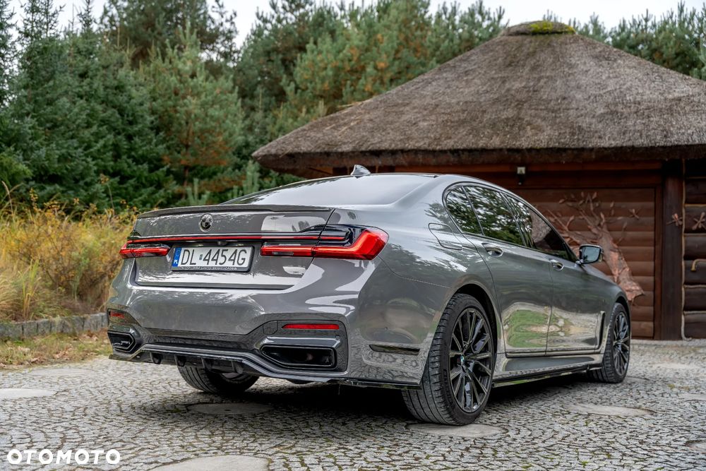 BMW Seria 7 750Ld xDrive sport - 14