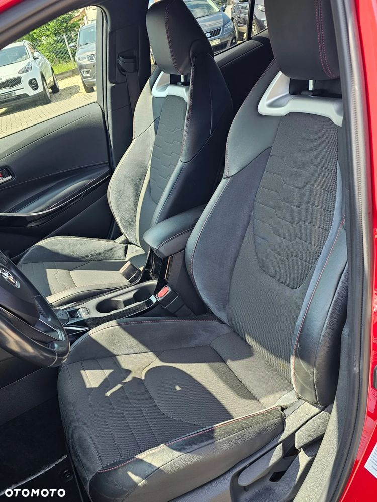 Toyota Corolla 2.0 Hybrid GR Sport - 28