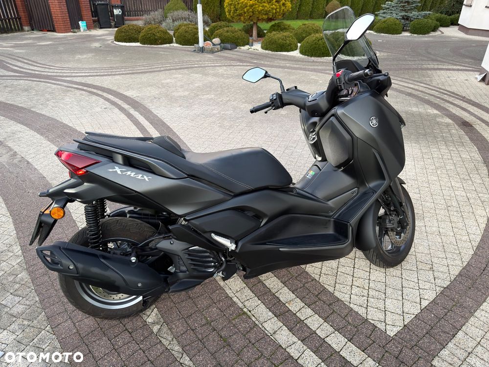 Yamaha X-max - 3