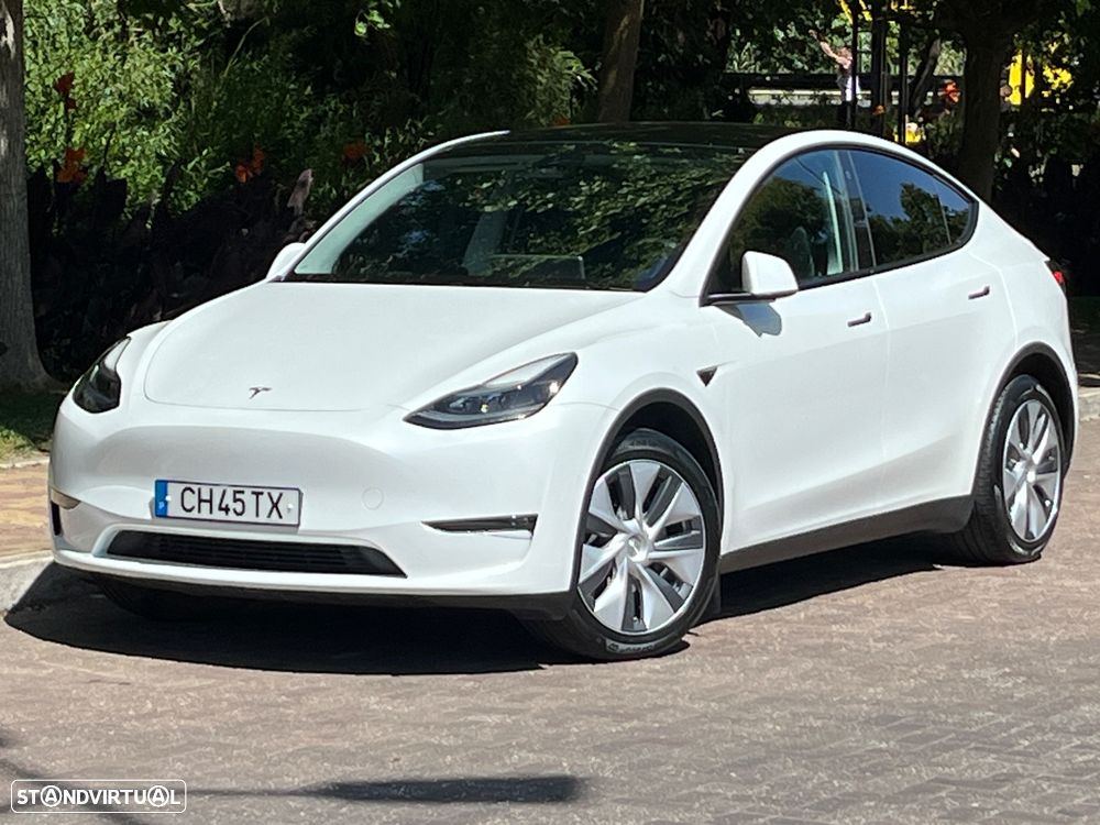 Tesla Model Y Long Range Dual Motor AWD - 6