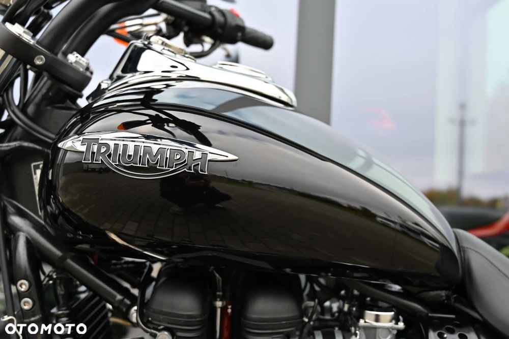 Triumph Speedmaster - 12